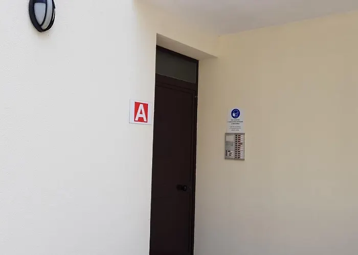 Catona Aparthotel 3*